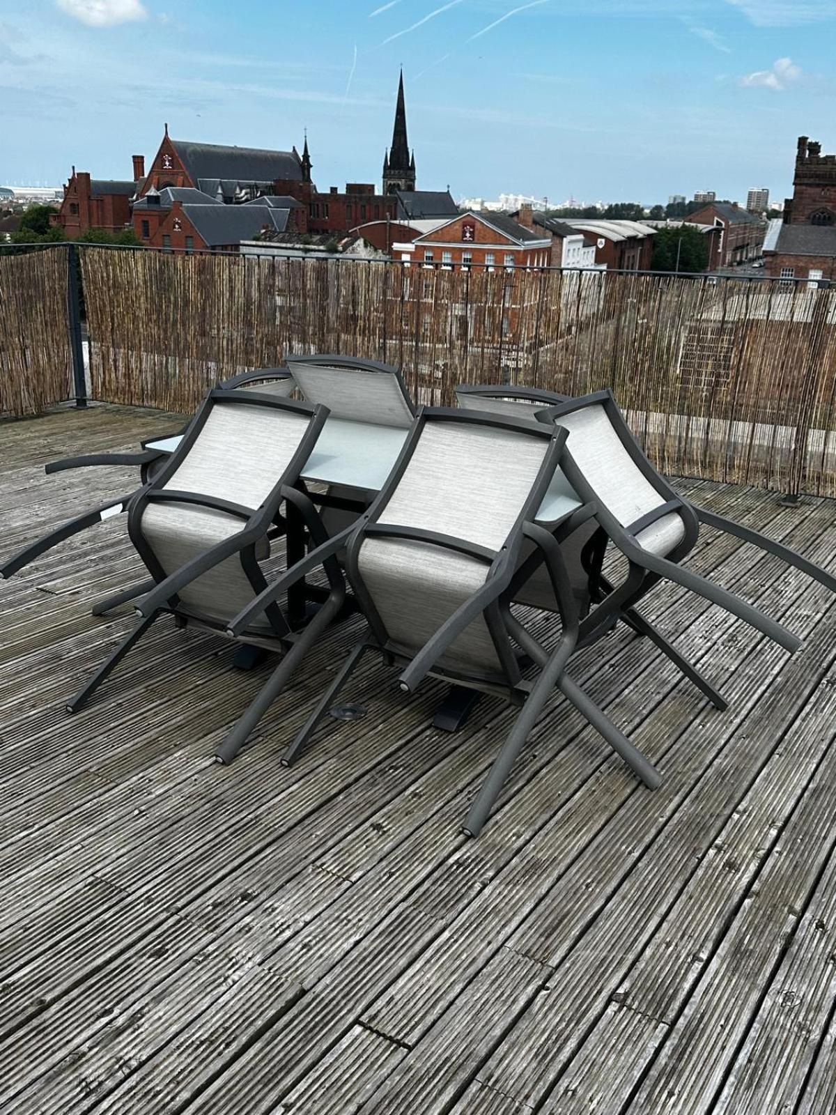 Penthouse - Liverpool City Centre - Nhs Stays - Liverpool Royal Hospital Exteriör bild
